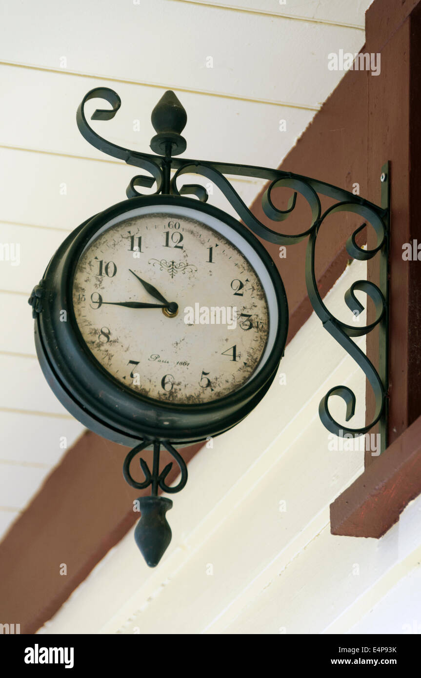 Elk203-3044v Kanada, British Columbia, historische Hat Creek Ranch, Uhr detail Stockfoto