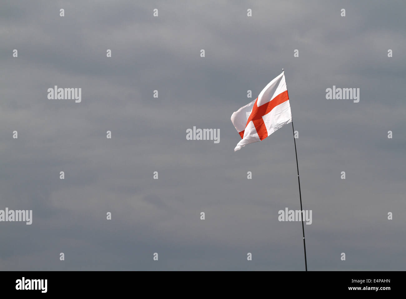 Saint George Flagge von England. Stockfoto