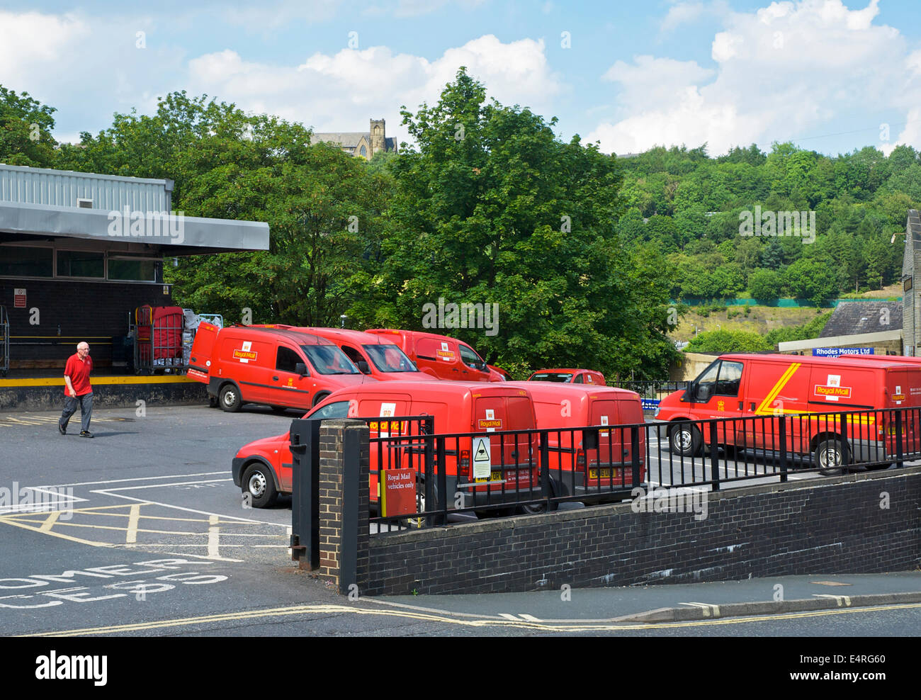 Königliche Post Transporter in Halifax, West Yorkshire, England UK Stockfoto