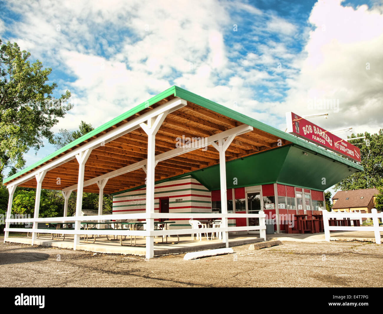 Syracuse, New York, USA. - Juli 2,2014. Bob-Marktschreier Hot Dogs und Coneys Restaurant Stockfoto