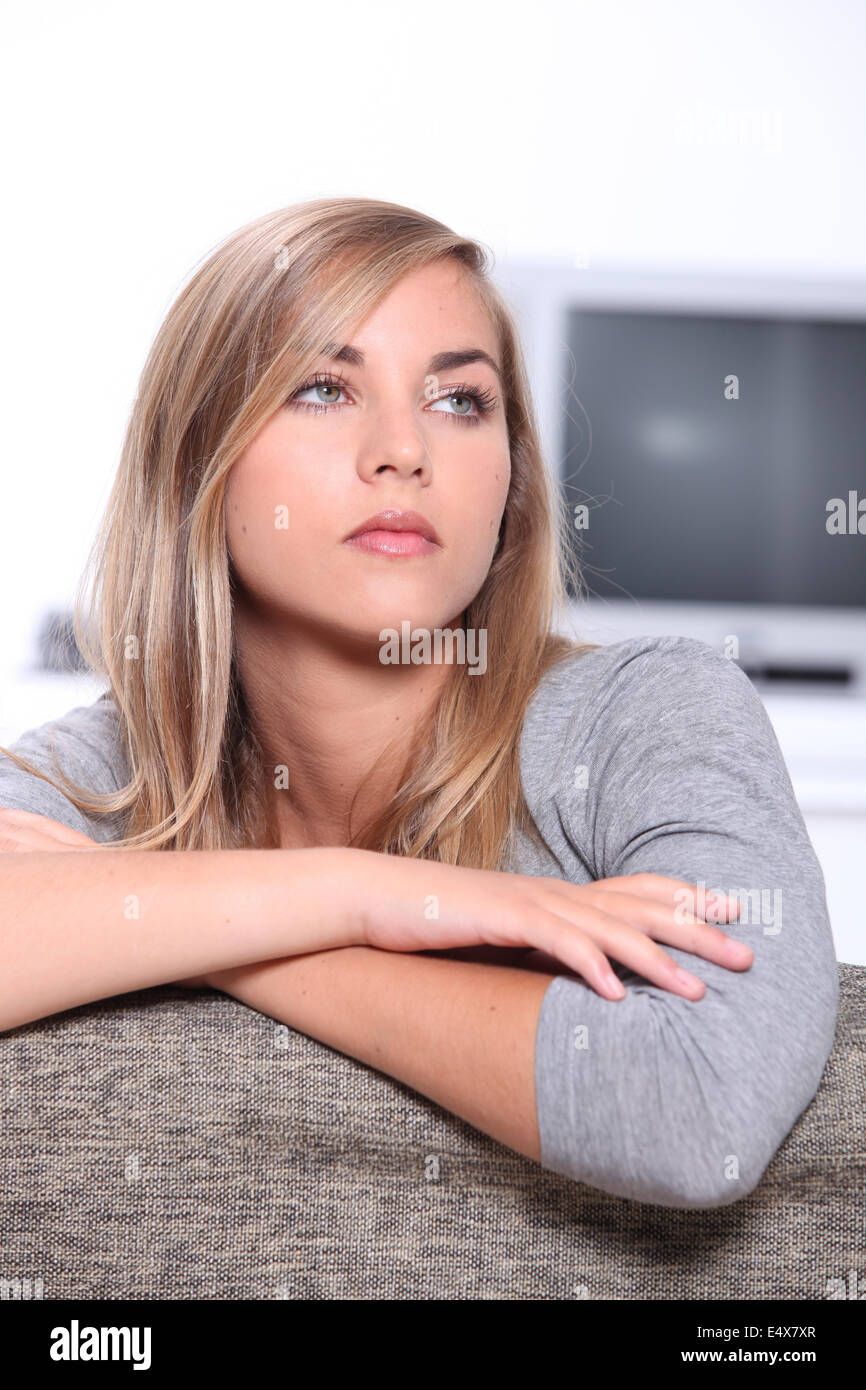 Mädchen hübsch 18 jahre -Fotos und -Bildmaterial in hoher Auflösung – Alamy