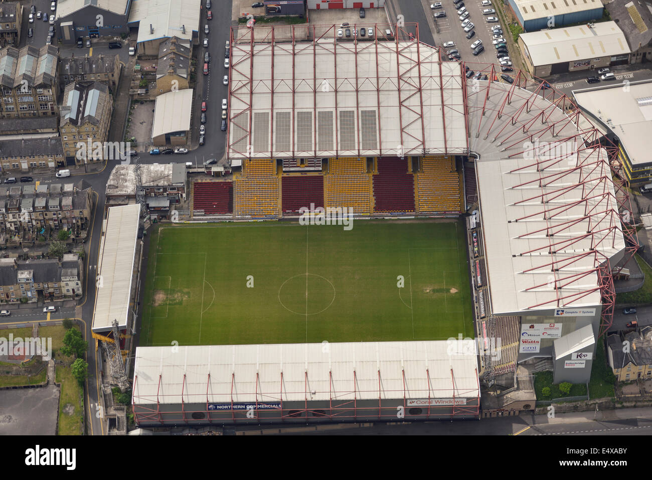 Luftbild der Valley-Parade, Heimat von Bradford City aka The Zwerghühner Stockfoto