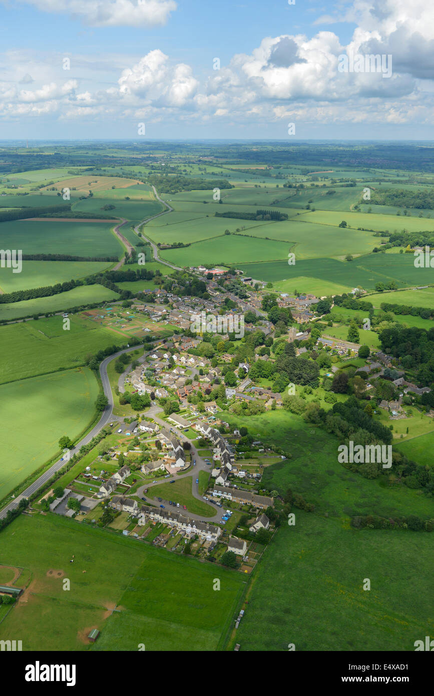 Eine Luftaufnahme des Chipping Warden in Oxfordshire Stockfoto