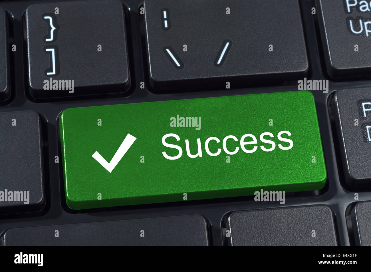 Erfolg große grüne Taste Tastatur. Stockfoto