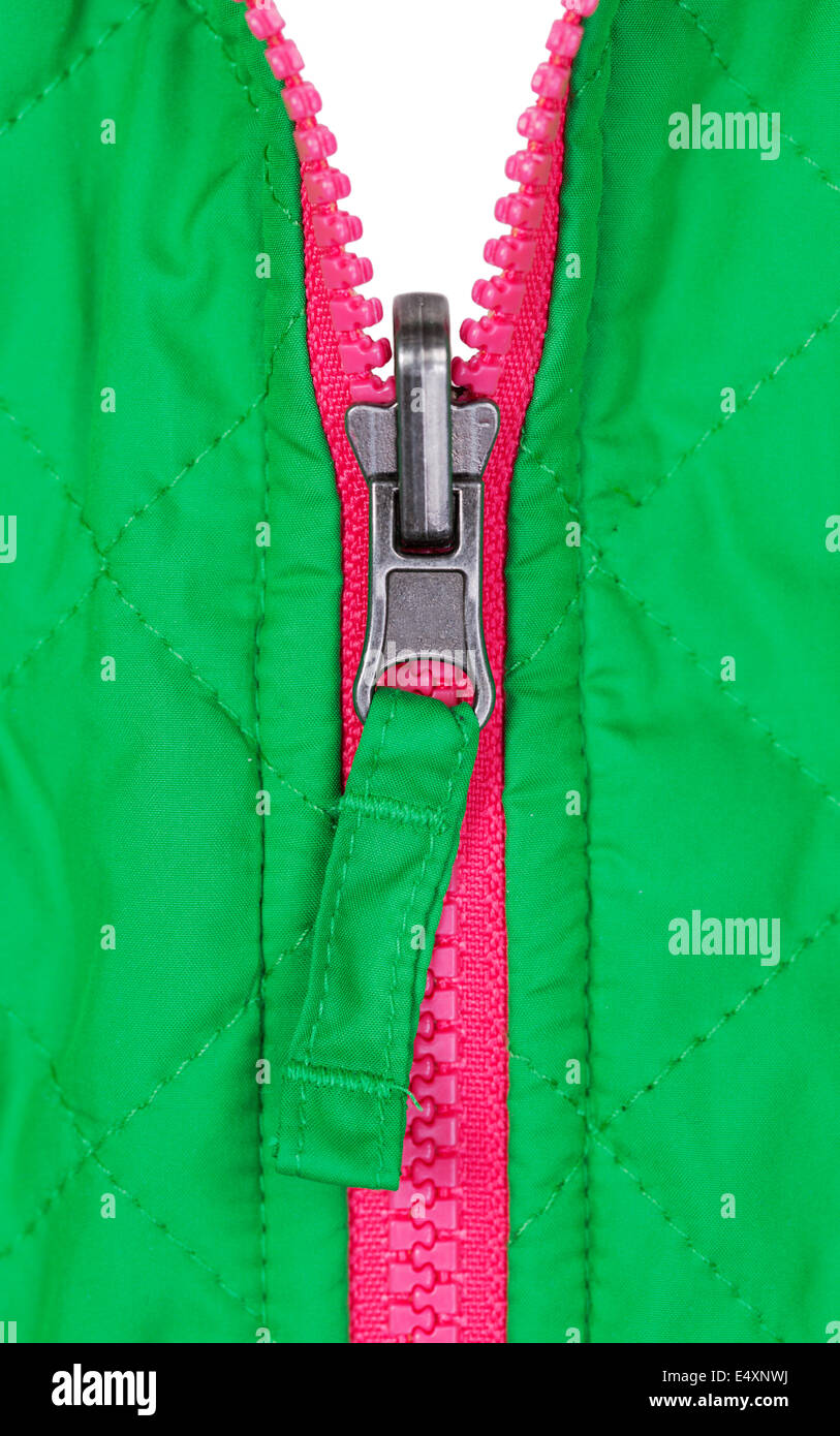 Rosa Reißverschluss auf die grüne Jacke Stockfoto