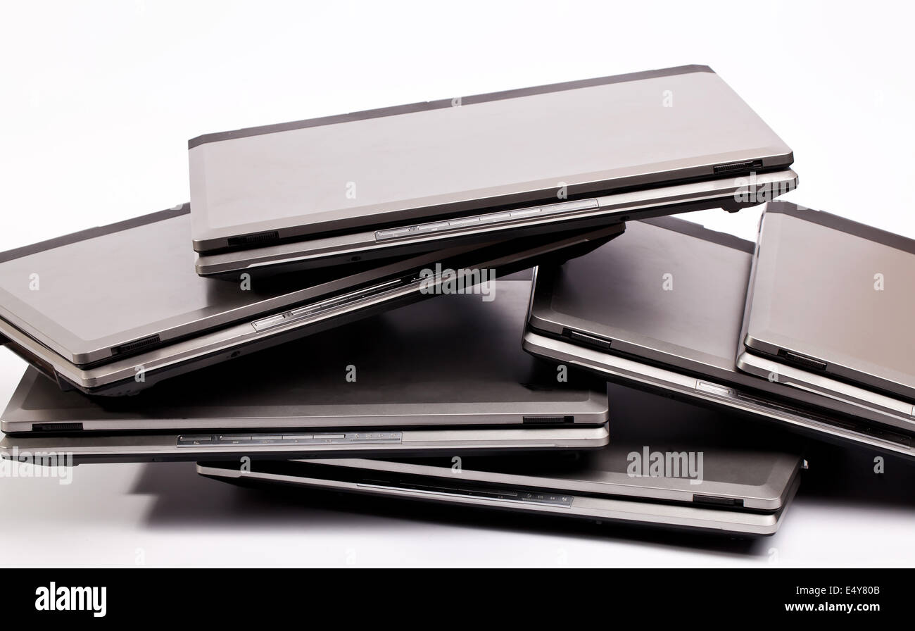 Haufen von laptops Stockfoto