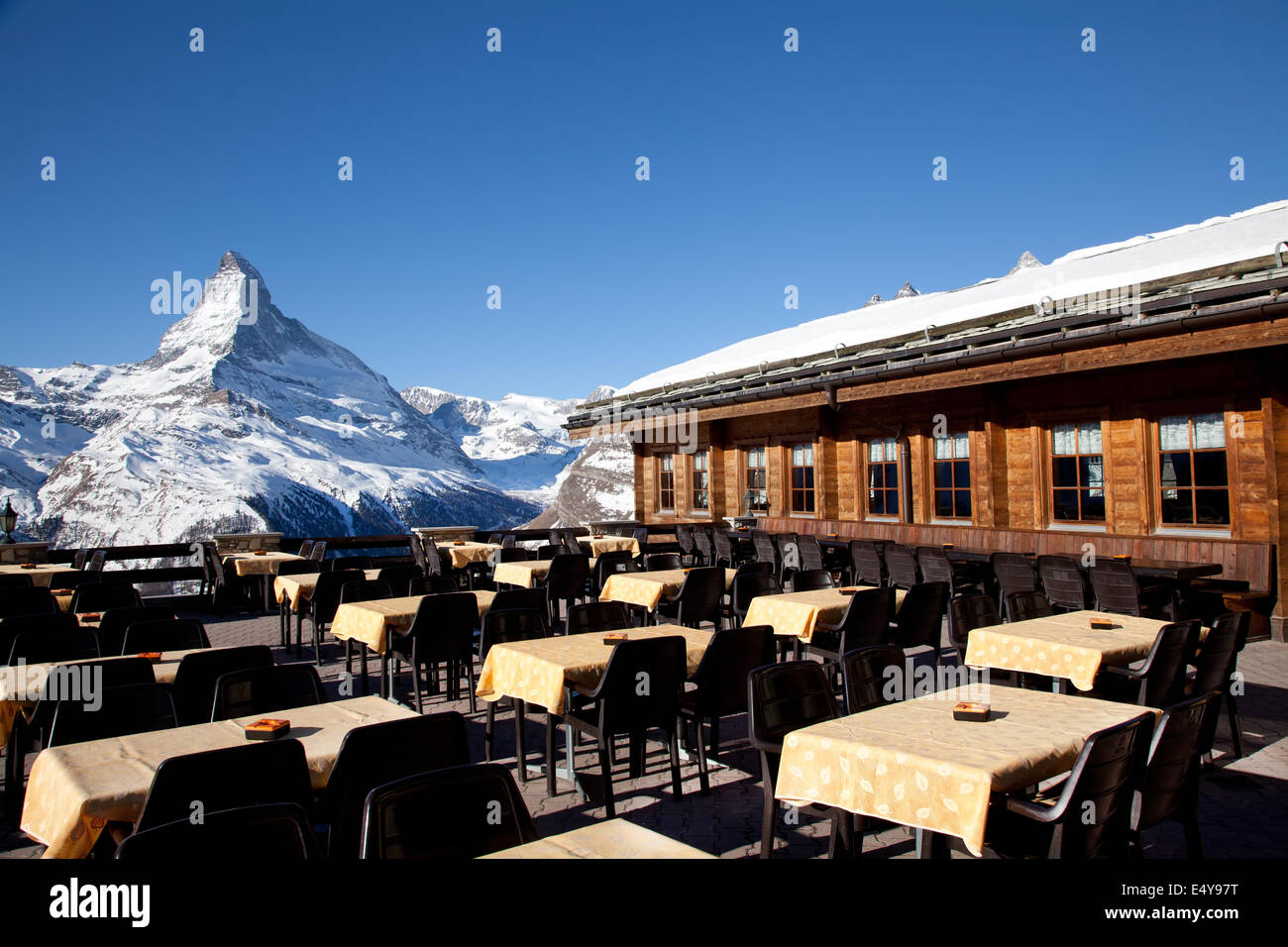 Restaurant auf dem Gipfel des Berges Stockfoto