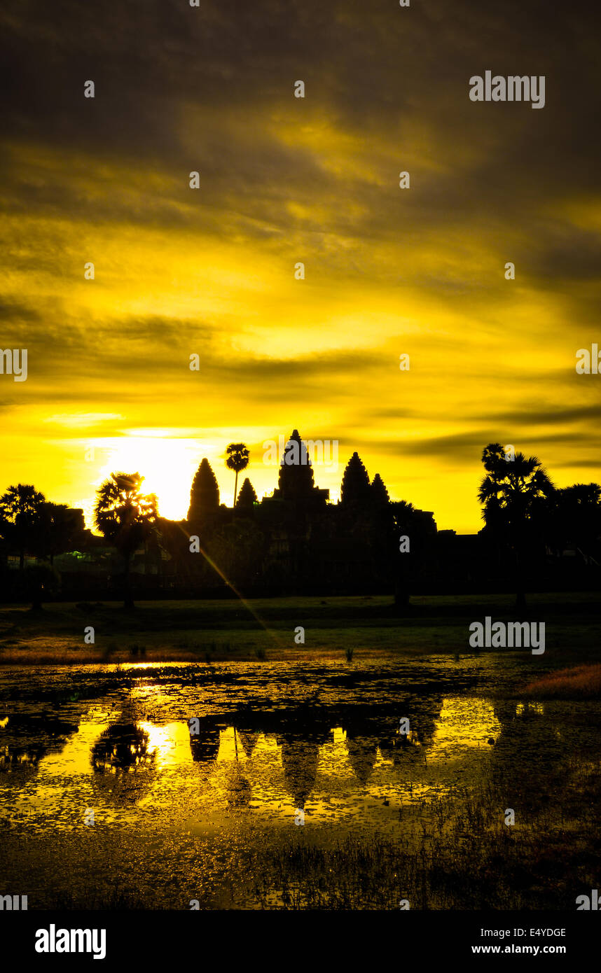 Angkor Wat bei Sonnenaufgang Stockfoto