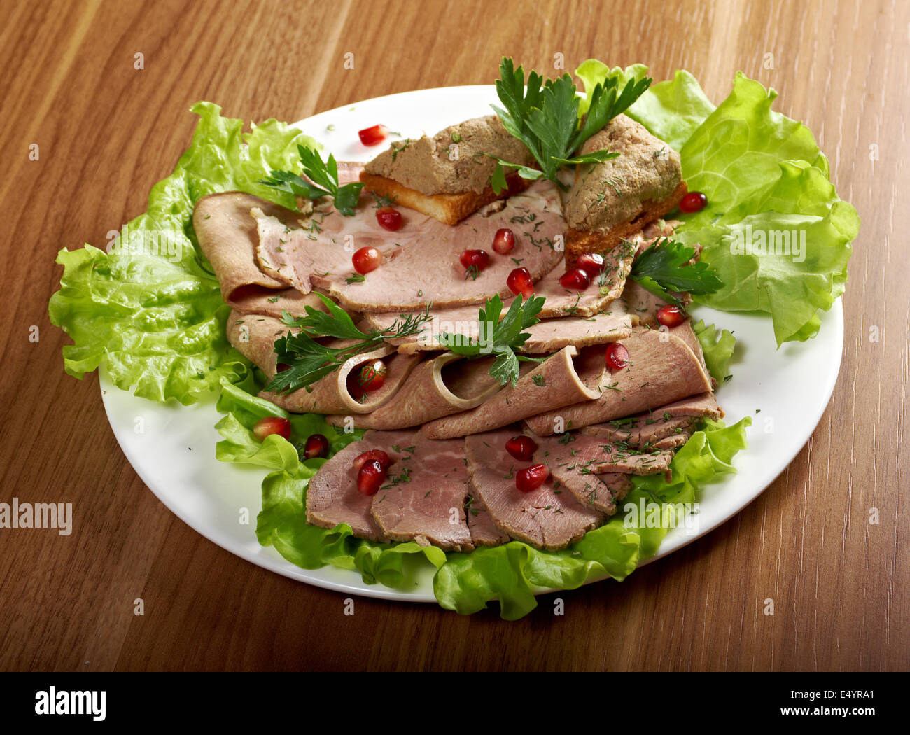 Schön geschnittene Fleisch Anordnung Stockfoto