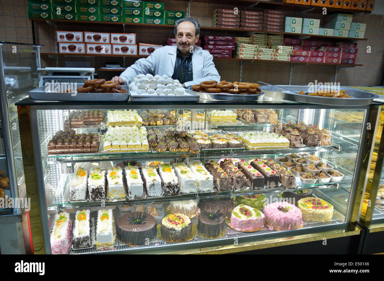 Süßigkeiten und türkische Freuden Shop, Konya, Türkei Stockfoto