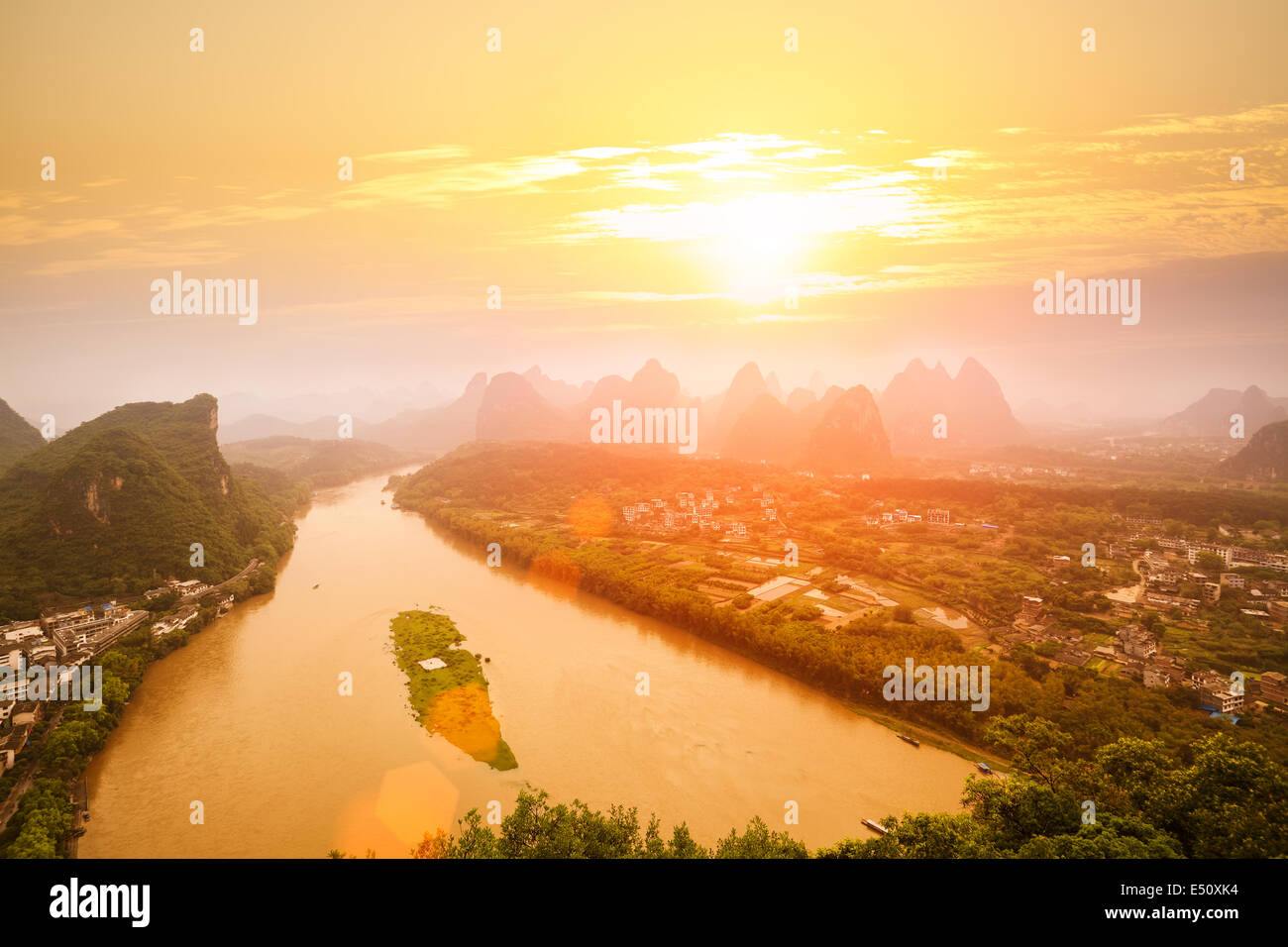 Yangshuo Landschaft bei Sonnenaufgang Stockfoto