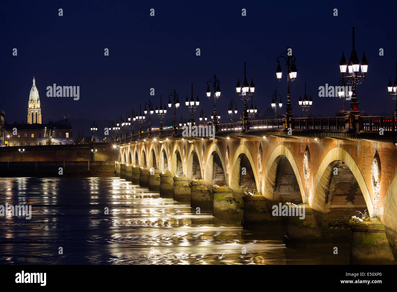 Pont de Pierre Fluss Garonne Bordeaux Aquitaine Frankreich Stockfoto