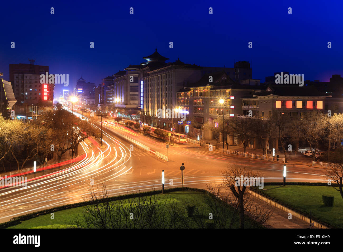 Xian Straße bei Nacht Stockfoto