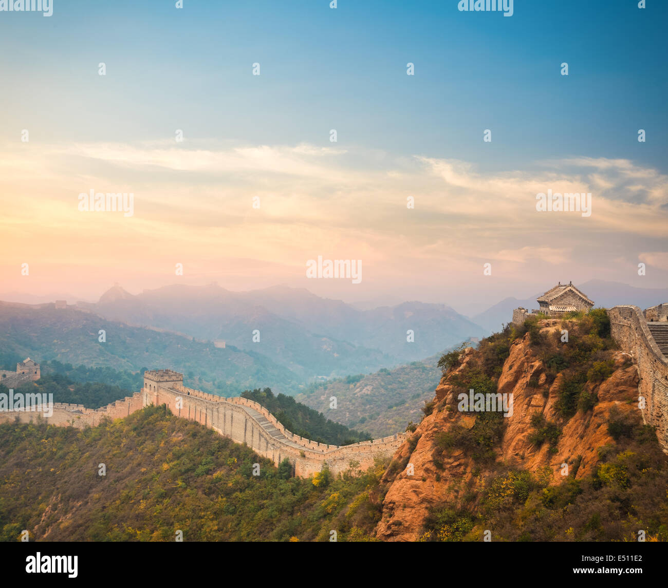 die große Mauer im Sonnenuntergang Stockfoto