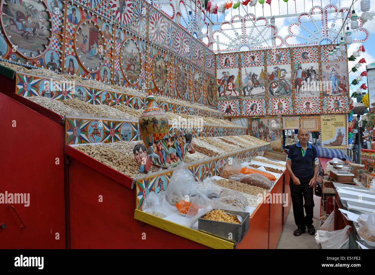 Palermo, Santa Rosalia, 390 Palermo stand von Erdnüssen (Scacci), traditionelle Essen, Sizilien, Italien, Europa Stockfoto