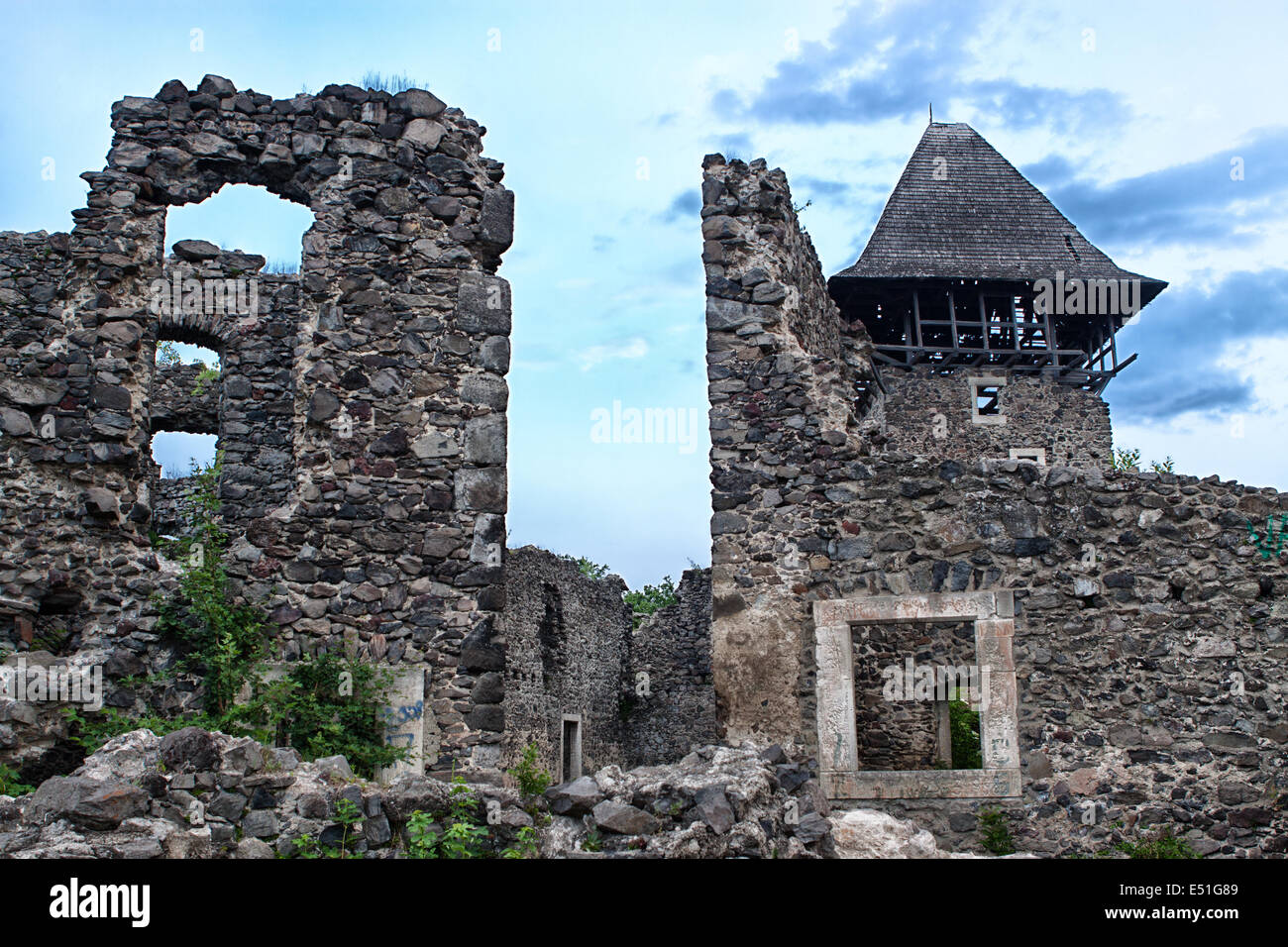 Ruinen der Burg Ustrzyki Transkarpatien Ukraine Stockfoto