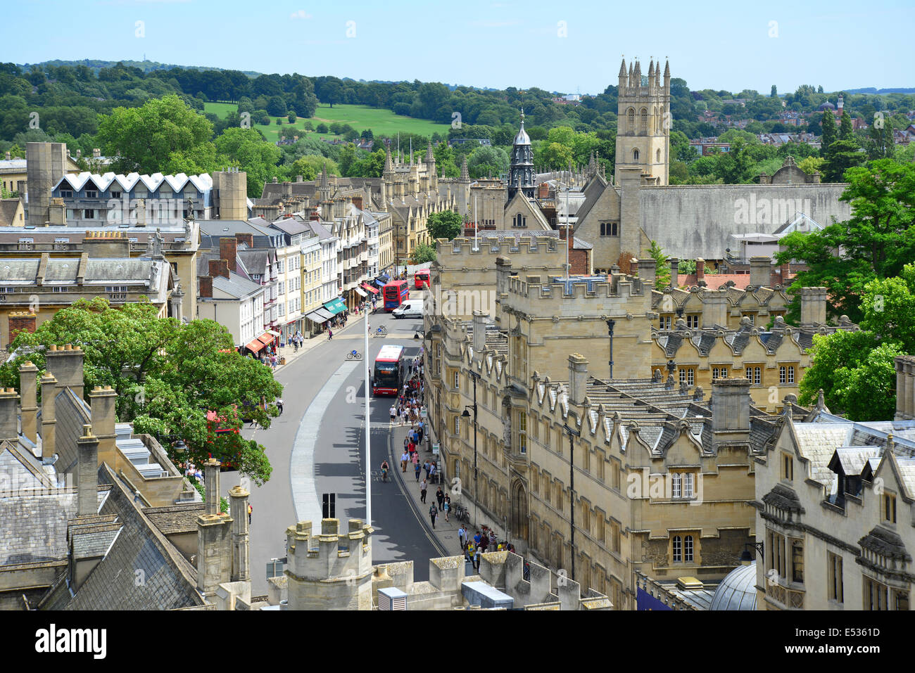High Street von der Universität Kirche von St.Mary Jungfrau, Oxford, Oxfordshire, England, Vereinigtes Königreich Stockfoto