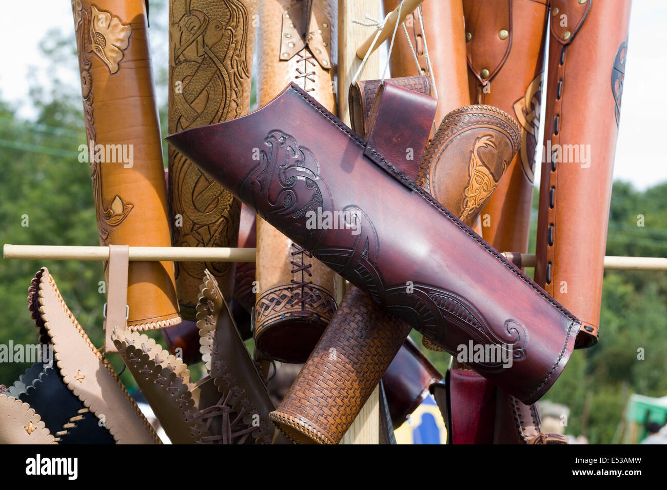 Dekorative Leder Köcher zum Verkauf an ein mittelalterliches fest in England Stockfoto