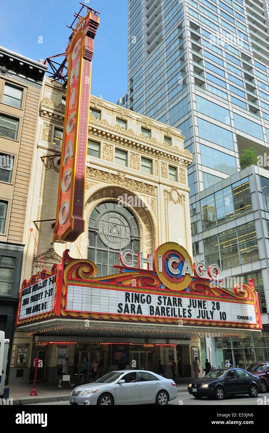 Historische Chicago Theater und Zeichen auf der State Street in Chicago. Stockfoto