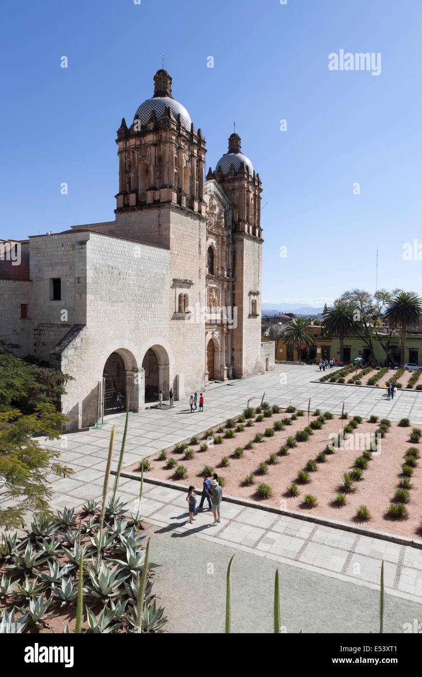 Kirche von Santo Domingo de Guzmán im Centro Historico Stockfoto