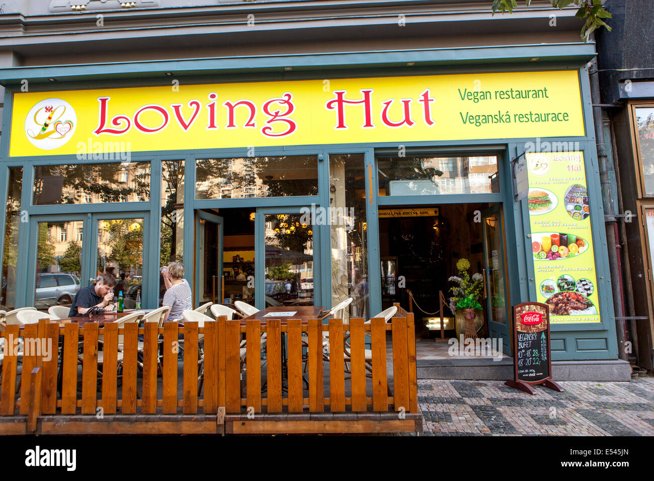 Wenzelsplatz. Liebevolle Hütte, veganes Restaurant in Prag in der Tschechischen Republik Stockfoto