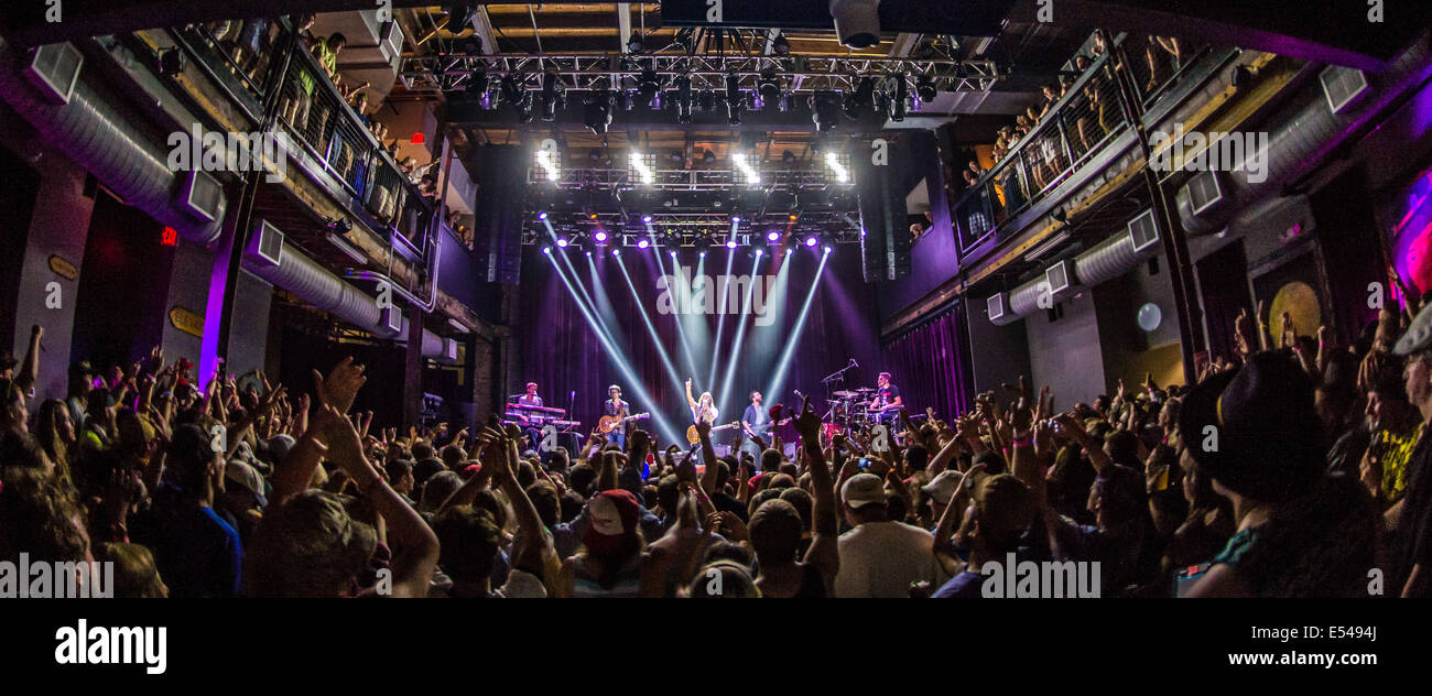 Louisville, Kentucky, USA. 20. Juli 2014. Mond TAXI führt Latenight Vorschiff Festivals 2014 - Samstag in der Mercury Ballsaal Kredit: Joshua N. Timmermans/ZUMA Draht/Alamy Live News Stockfoto