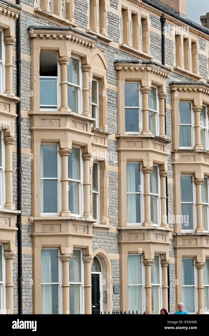 Aberystwyth Wales Bed &amp; Breakfast und Hotel-Fassade in der Promenade Nahaufnahmen der Architektur Stockfoto