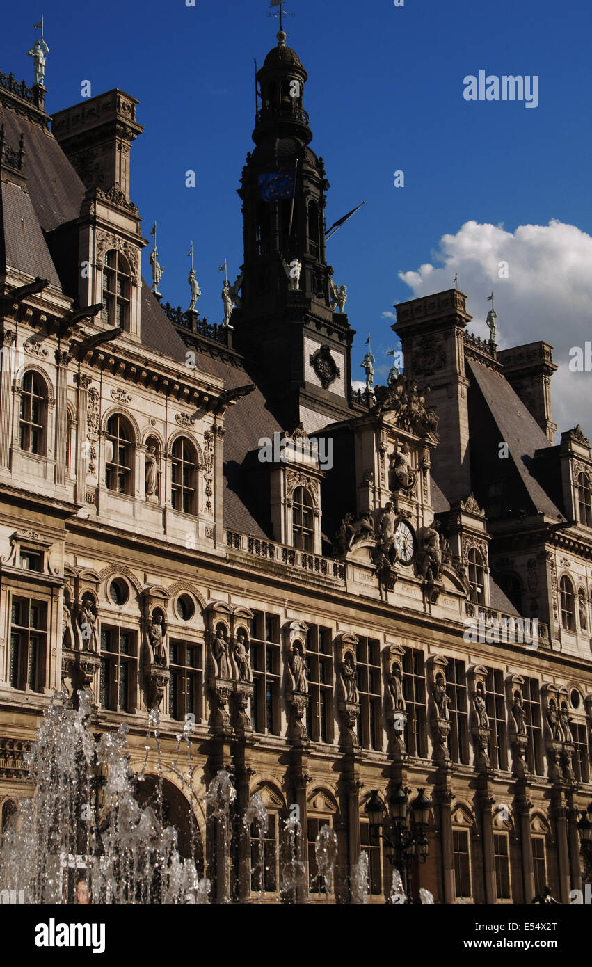 París. Toen Halle (Hotel de Ville). In 1873 und 1892 durch die Architekten Theodore Ballu und Edouard Deperthes umgebaut. Stockfoto