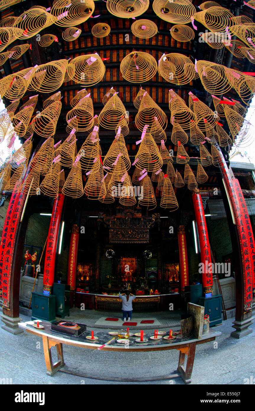 Innenraum des Thien-Hau-Tempel, Ho Chin Minh, Vietnam. Stockfoto
