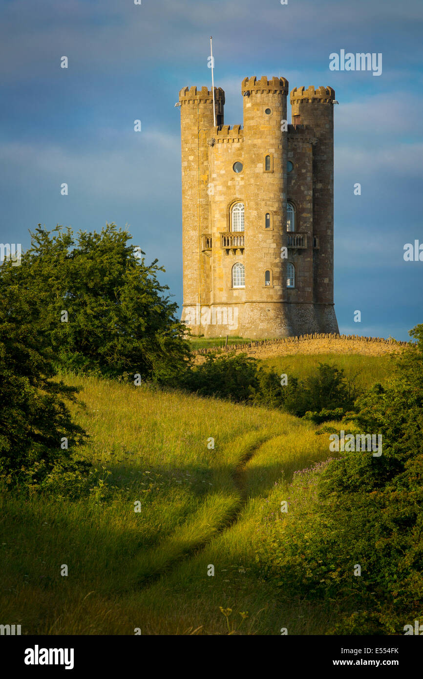 Früh morgens am Broadway Tower, die Cotswolds, Worcestershire, England Stockfoto