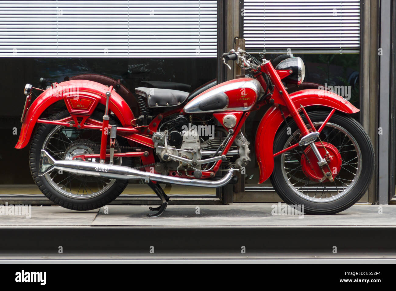 BERLIN, Deutschland - 17. Mai 2014: Motorrad Moto Guzzi Airone. 27.  Oldtimer-Tage Berlin - Brandenburg Stockfotografie - Alamy