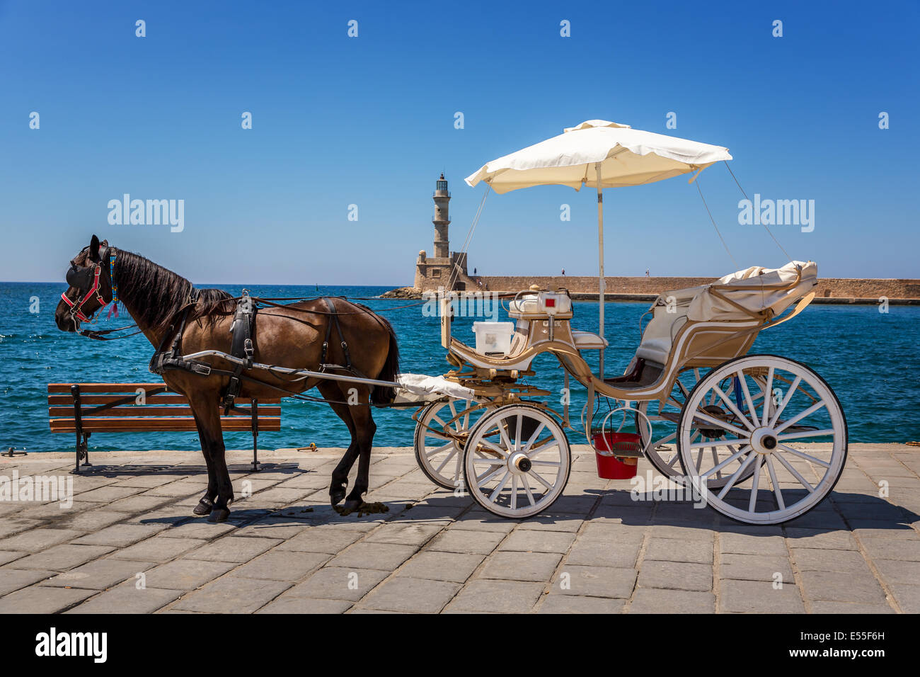 Pferdekutsche, venezianische Hafen, Chania, Kreta, Griechenland Stockfoto