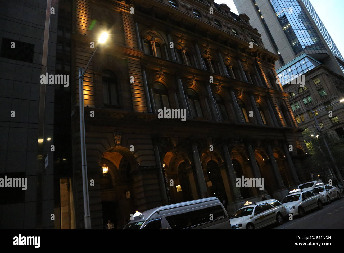 Sydney Central Business District (CBD) in der Abenddämmerung Stockfoto