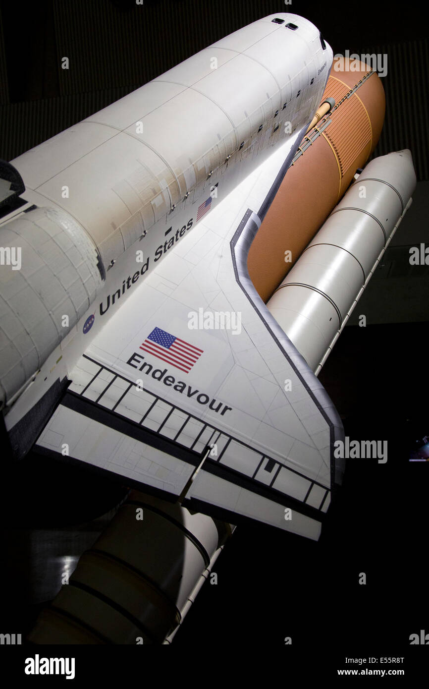 Chiba, Japan. 18. Juli 2014. Ein Modell des Raumschiffs Endeavour auf der Space Expo 2014 in Makuhari Messe am 18. Juli 2014. Die Space Expo 2014 ist die Asien-Premiere "NASA menschliche Abenteuer", das nach Japan eine Chronik der Weltraum-Missionen der NASAs sowie Japan Aerospace Exploration Agency "JAXA" eigene Missionen bringt. Die Expo findet vom 19. Juli bis 23. September statt. © Rodrigo Reyes Marin/AFLO/Alamy Live-Nachrichten Stockfoto