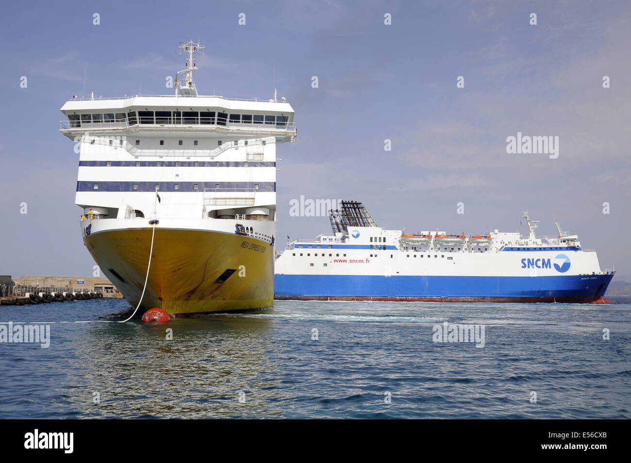 Frankreich, Korsika, Ile Rousse Fähren von Corsica Ferries Fähren & Sardinien und SNCM Unternehmen docking Stockfoto