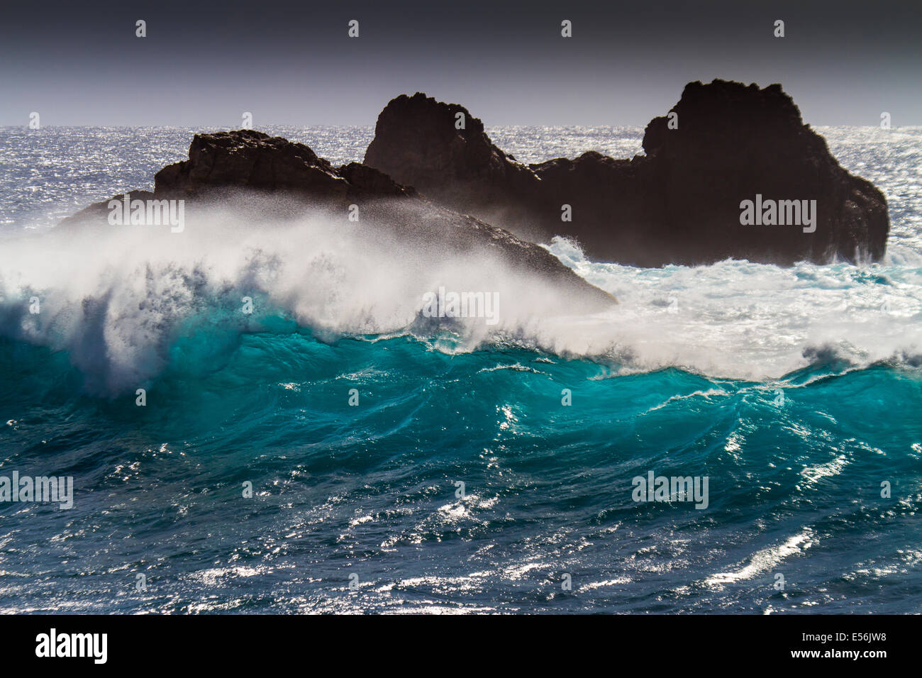 Swell.  Punta de Teno. Teneriffa, Kanarische Inseln, Spanien. Europa. Stockfoto