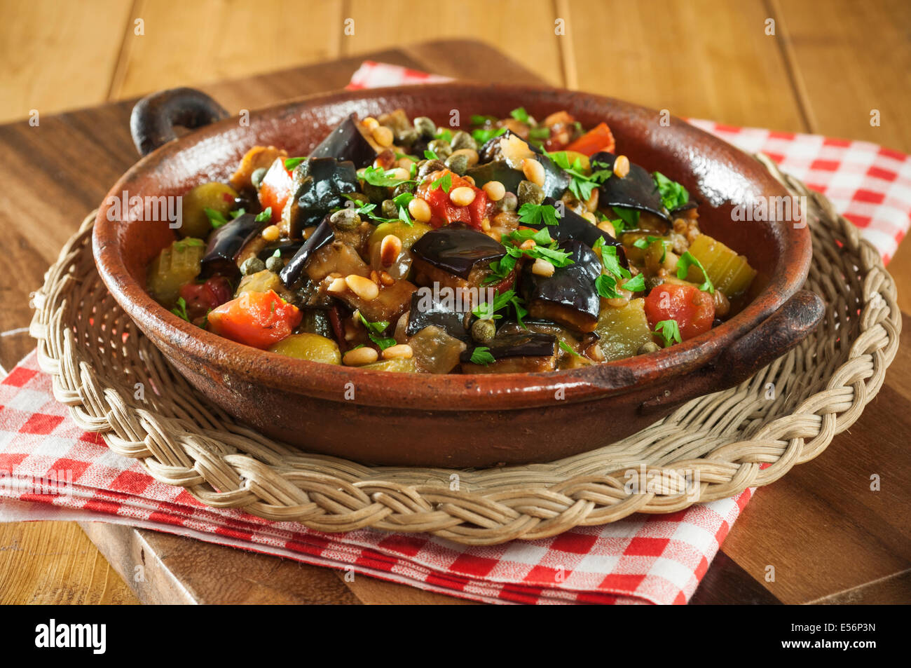 Sizilianisches essen -Fotos und -Bildmaterial in hoher Auflösung – Alamy