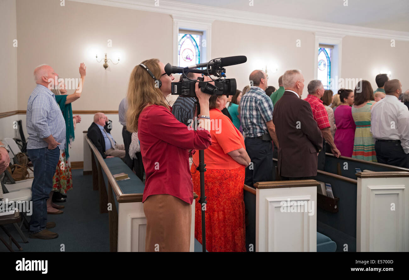 ABC News Nightline Abdeckung der Ostersonntag Services bei First Baptist Church, High Springs, Florida. Stockfoto