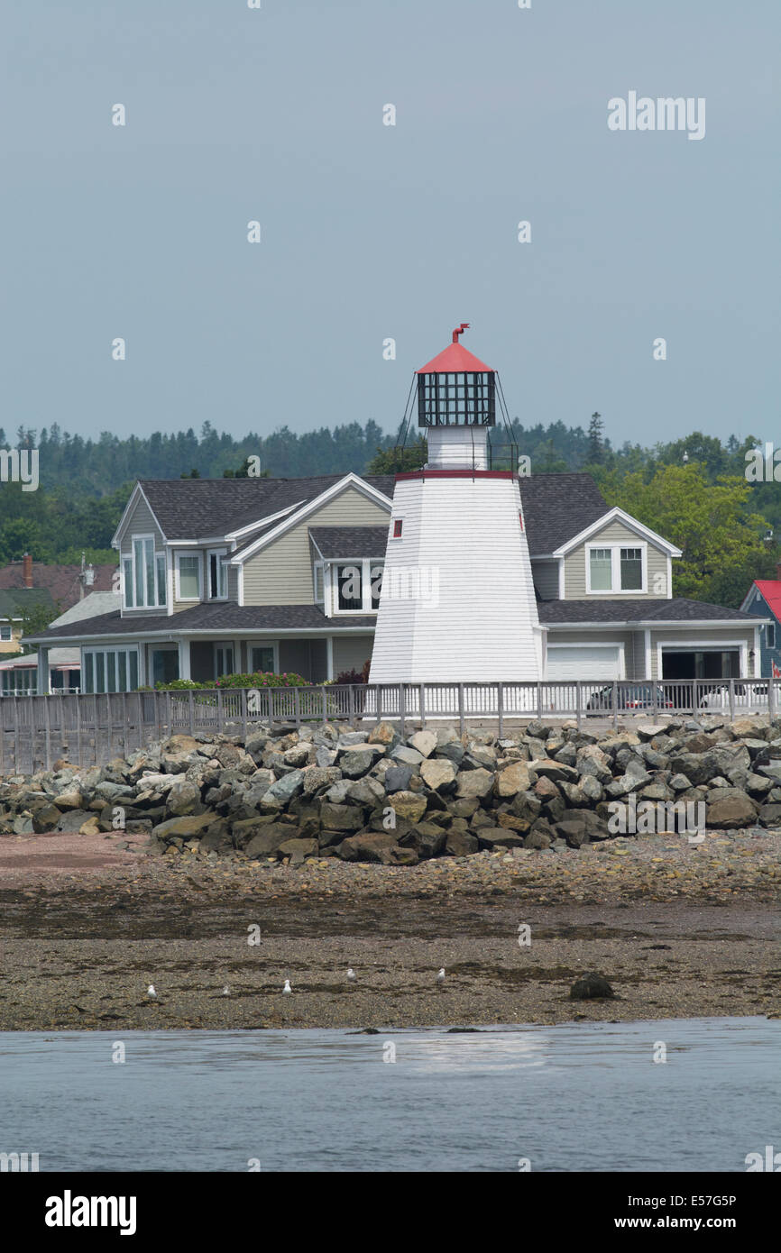 Kanada, New Brunswick, St.Andrews (aka St. Andrews-by-the-Sea). Passamaquoddy Bay, St. Andrews Leuchtturm (aka Pendlebury). Stockfoto