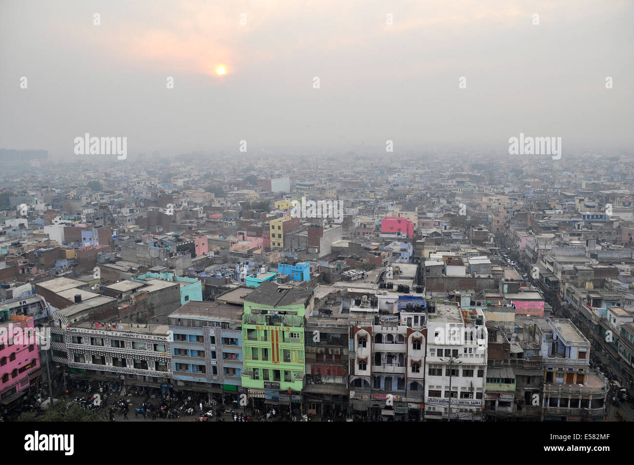 Blick auf die Altstadt vom Minarett der Jama Masjid Moschee, Chandni Chowk, New Delhi, Delhi, Indien Delhi, Stockfoto
