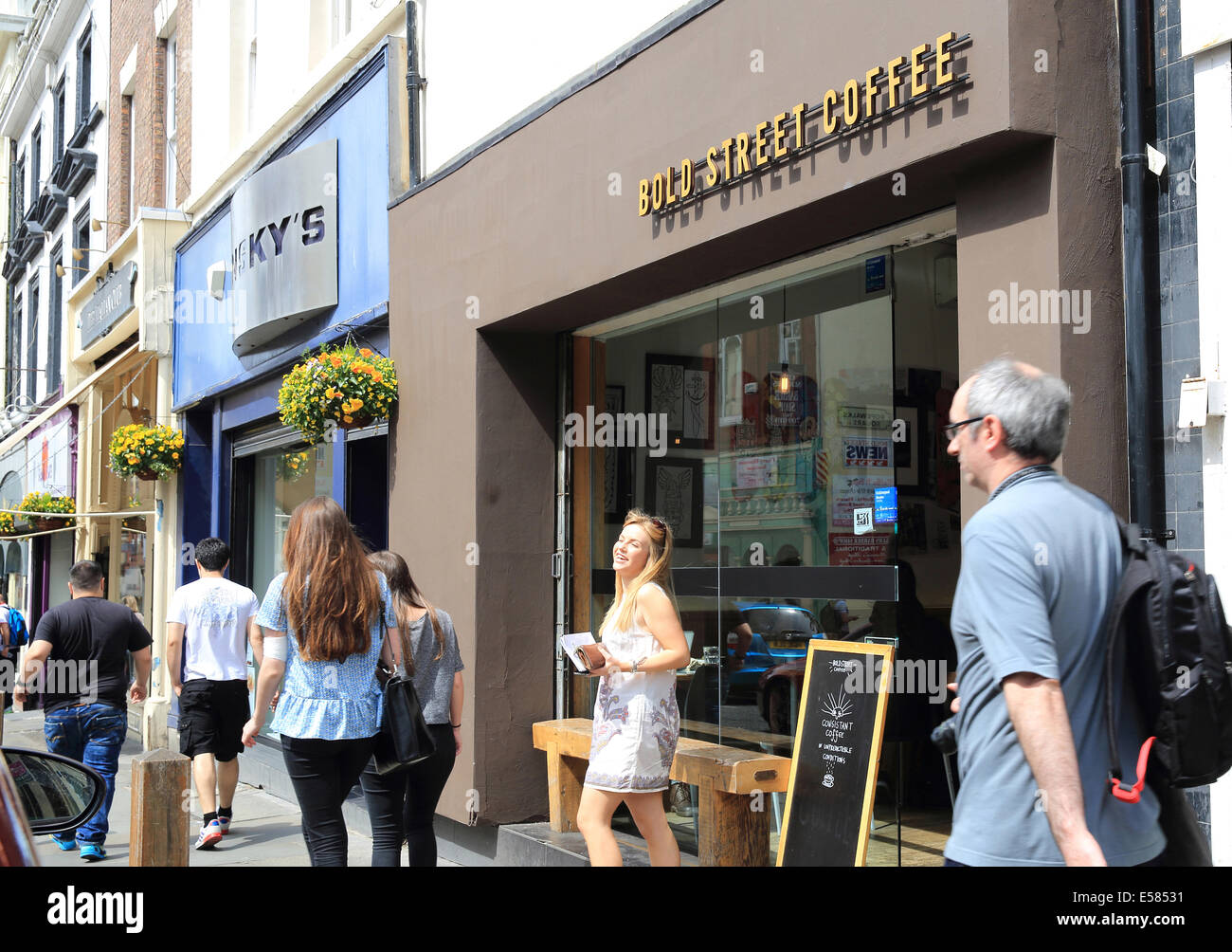 Bold Street Coffee Shop, ein beliebtes, unabhängiger Spezialist Café in Liverpool, Merseyside, NW England, UK Stockfoto