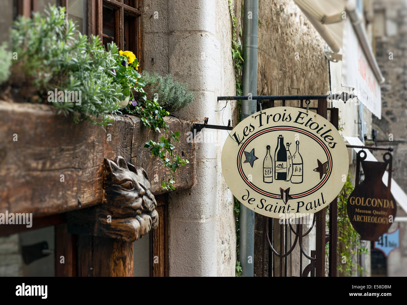 Hübsche Geschäfte, Saint Paul de Vence, Provence, Frankreich Stockfoto