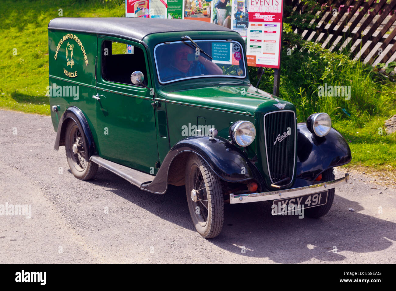 Austin sieben Owners Club angekommen Crich Tramway Village Stockfoto