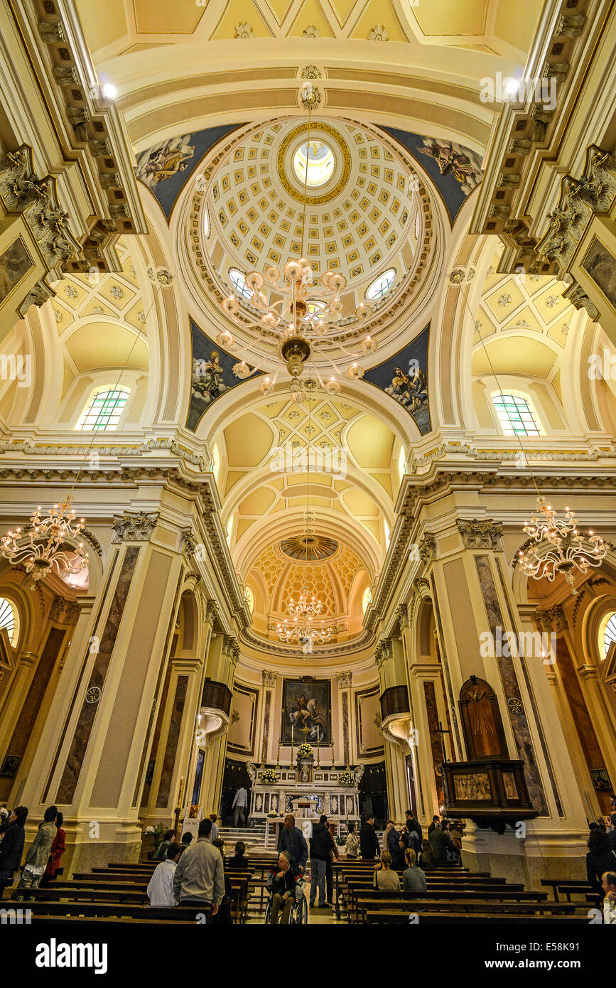 Italien-Apulien-Puglia-Itria-Tal Locorotondo die Kathedrale von San Giorgio oder Saint George Stockfoto