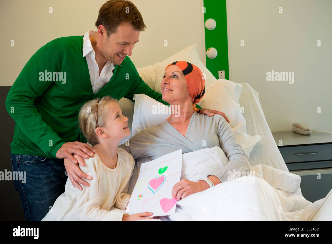 Mutter Im Krankenhaus Vater Muss Arbeiten