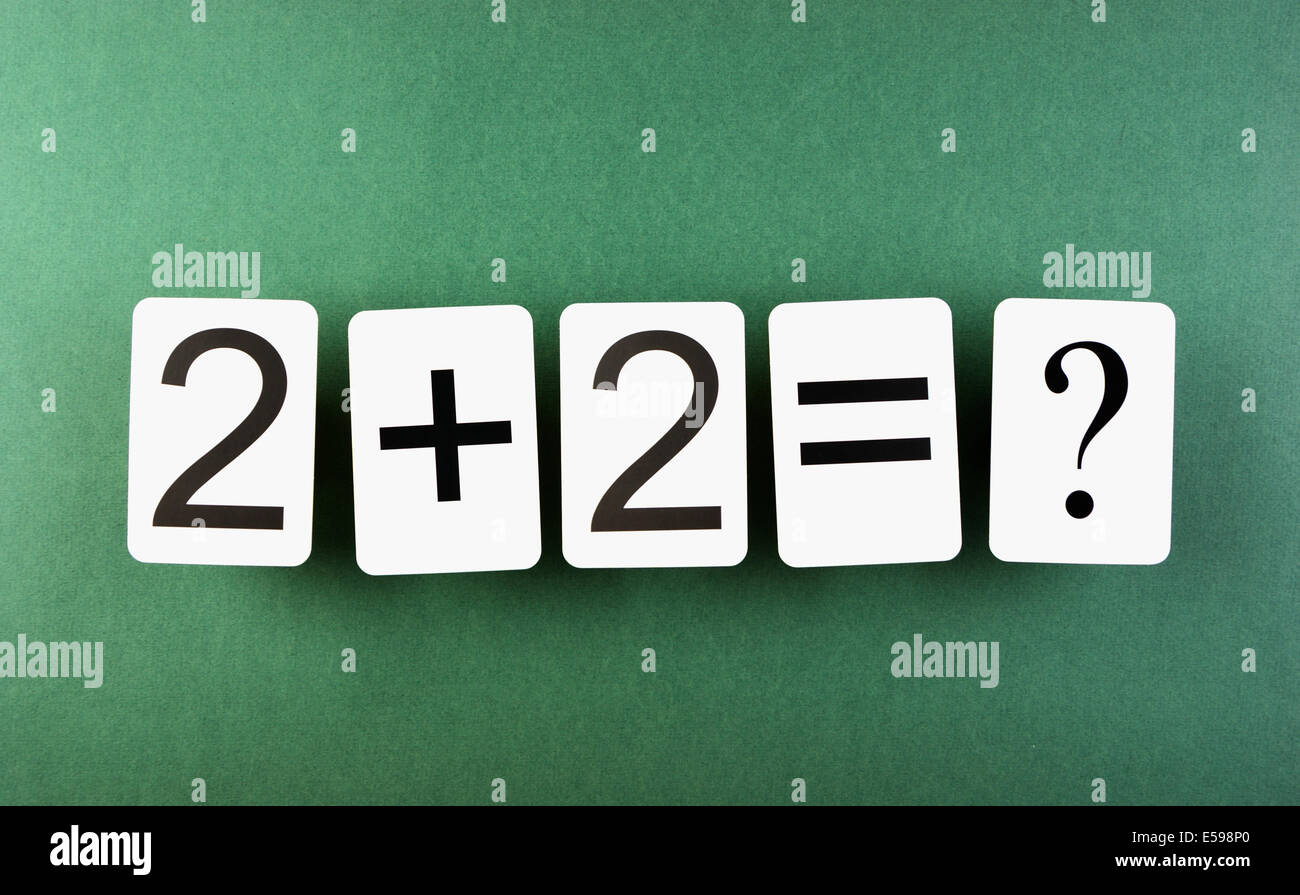 Schule-Karte mit mathematische Probleme auf den Tisch Stockfoto