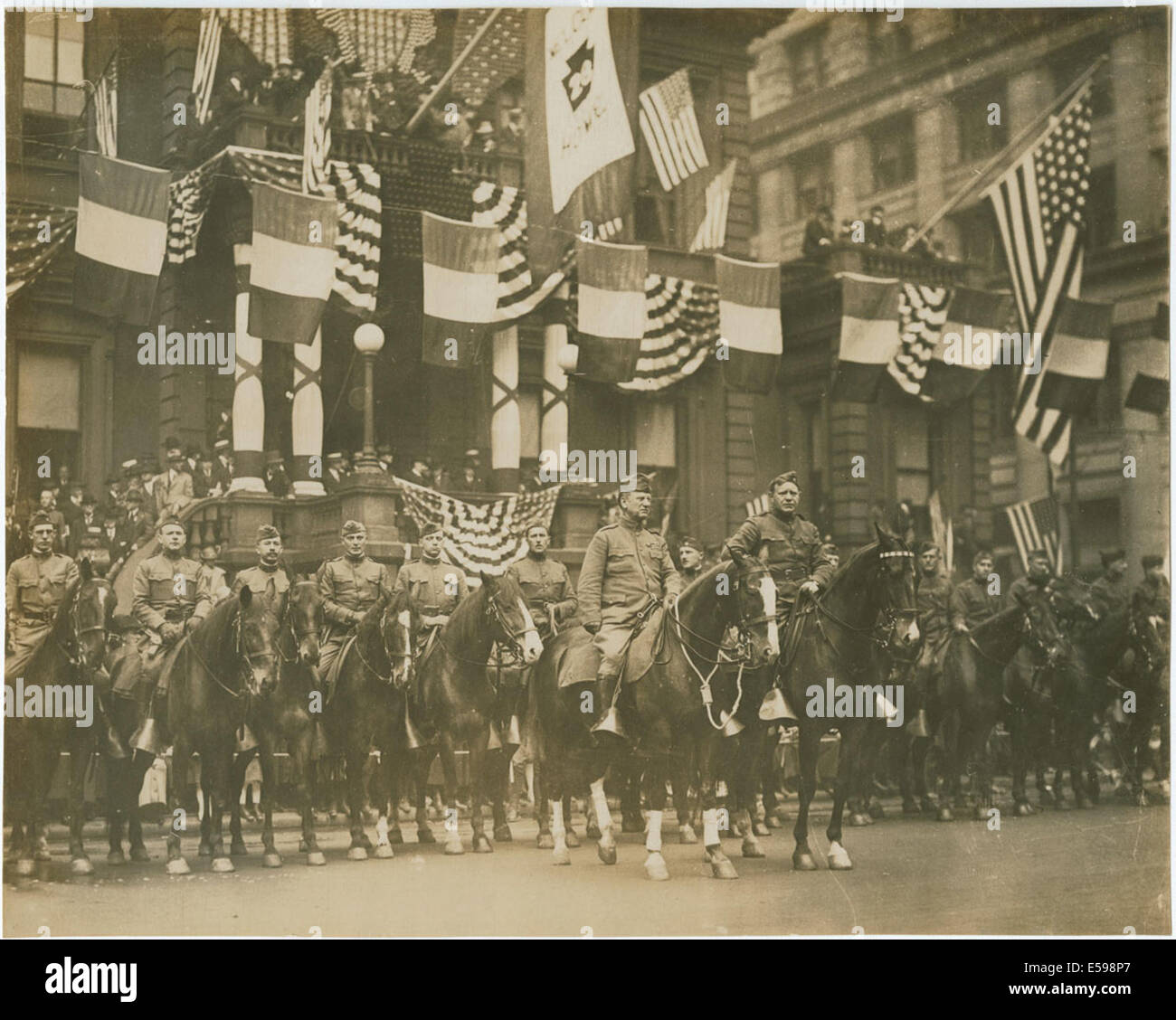 Eiserne division 1919 Fotos und Bildmaterial in hoher Auflösung Alamy
