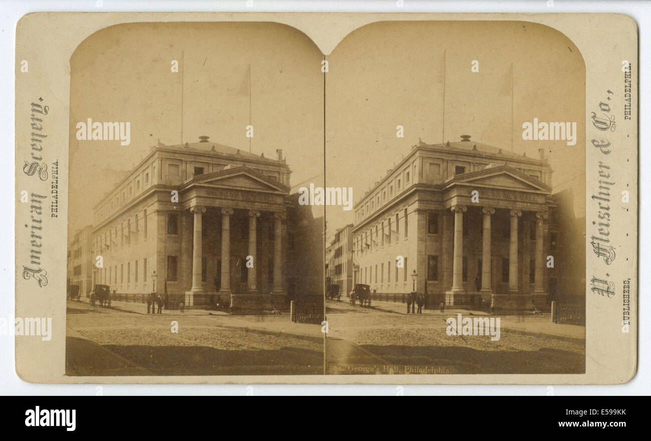 Ein Stereogramm, das die St. George's Hall in der Arch Street in Philadelphia, Heimat der Society of the Sons of Saint George, mit Blick auf die umliegende Straße zeigt. Stockfoto