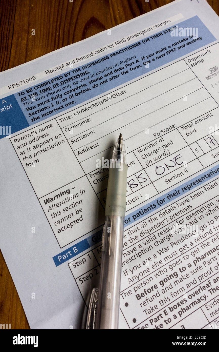 Erhalt und Erstattungsanspruch für NHS Rezeptgebühren Papierform, UK Stockfoto