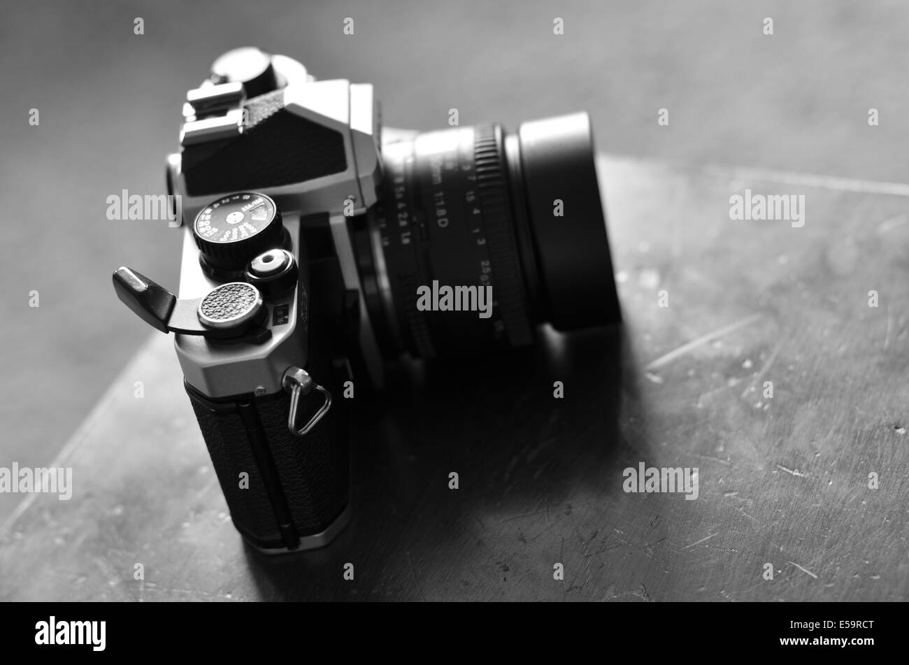 Alte Kamera und Objektiv für Fotokunst Stockfoto